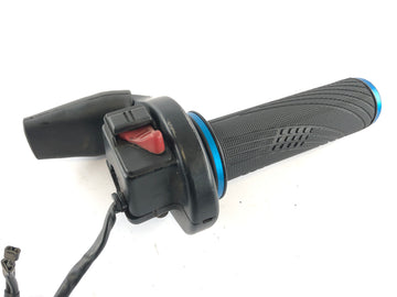 YAMAHA TT 600 R DJ01 [2000] - Styret switch til højre med gashåndtagsgreb - 0