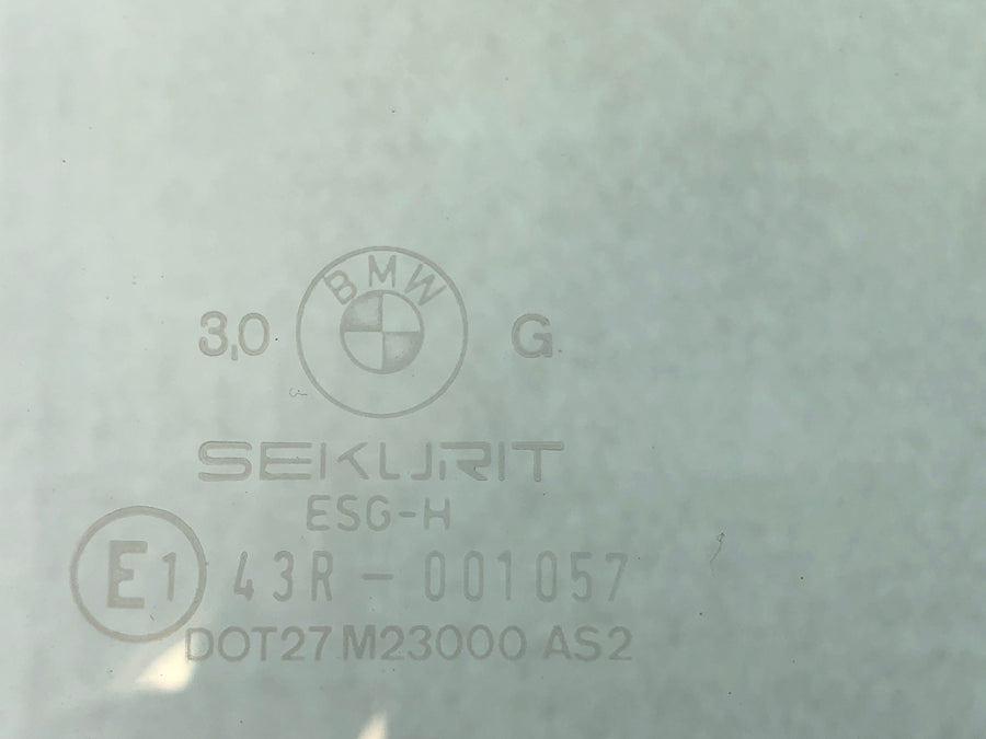 BMW M 535i E28 [1986] - Sidevindue Triangular Disc bagpå til venstre