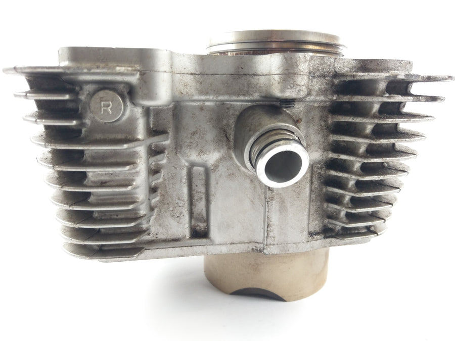 Honda VT 1100 SC32 [1999] - Cylinder med stempel