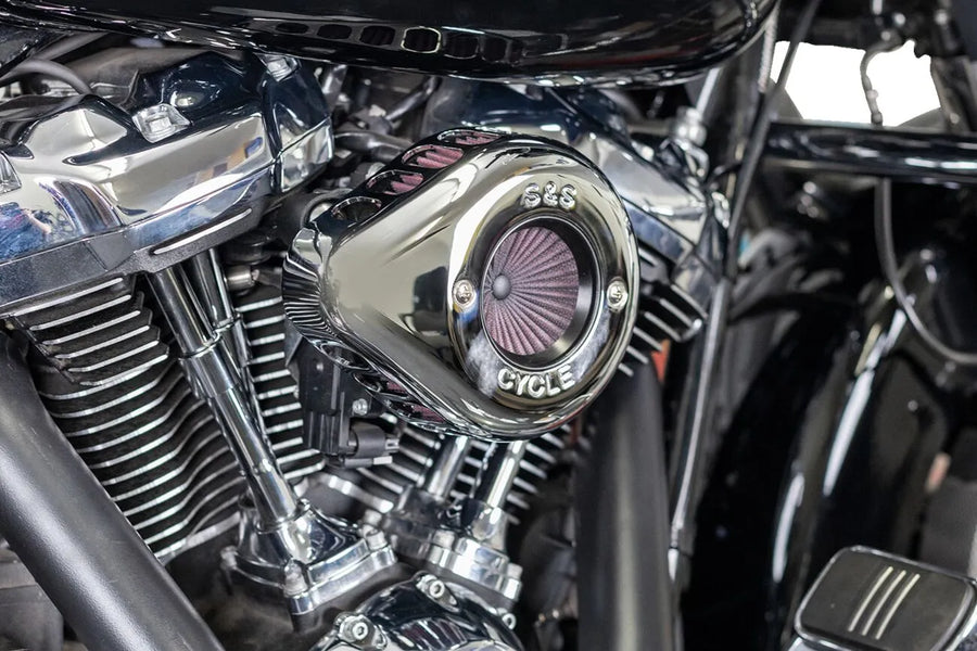 Harley-Davidson FXBR 1923 Softail Breakout 117 [2024] - Air Stinger Stealth Luftfiltersatz – Oberfläche: Silber – Bild 5