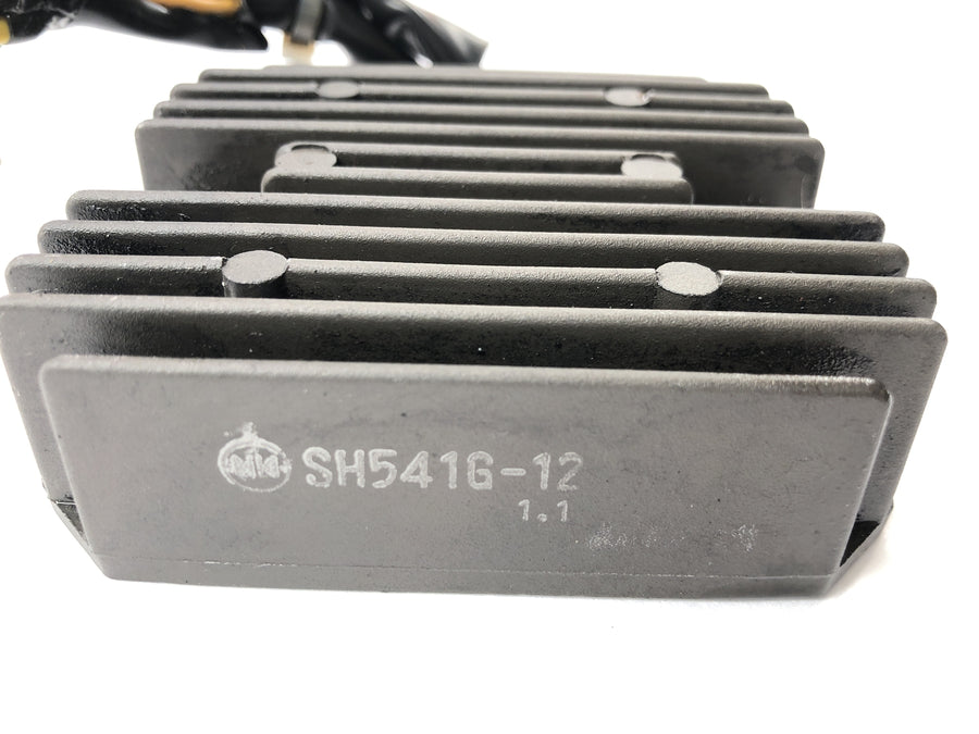 Aprilia RST 1000 FUTURA [2002] - Kontrol af spændingsregulatorer Retning