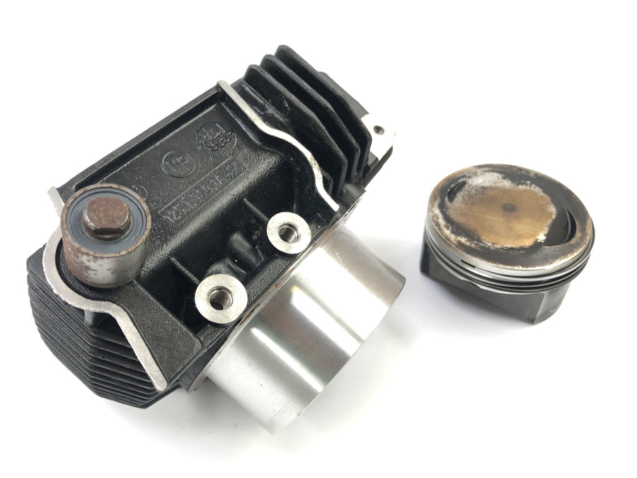 Ducati ST2 944 [1999] - Cylinder med stempel