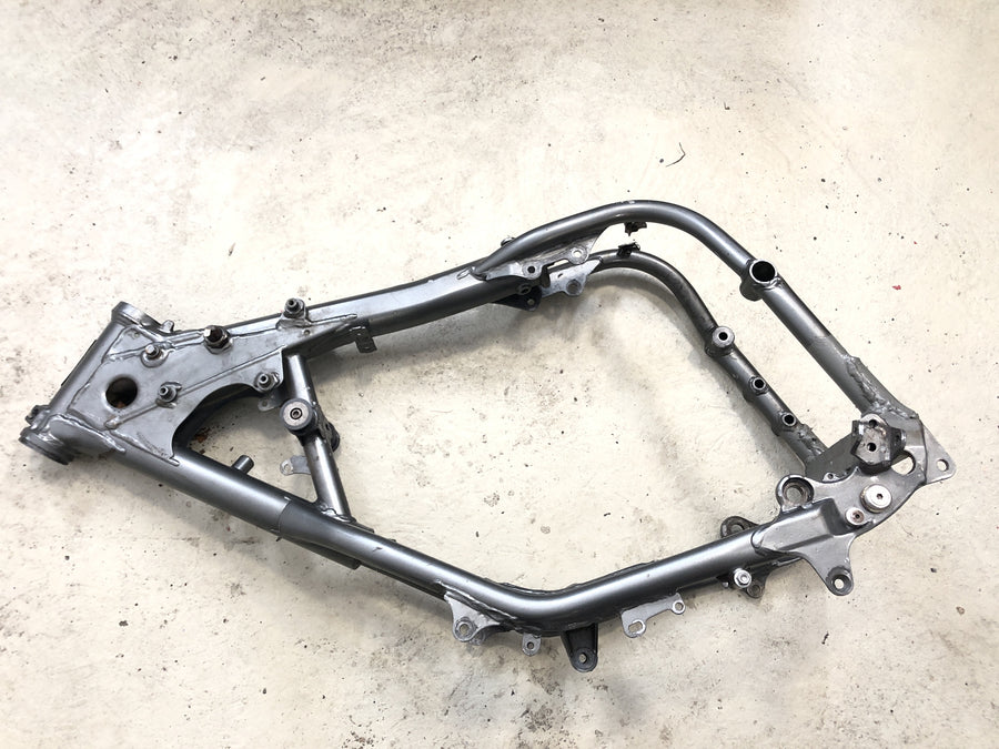 KTM LC4 Duke 620 E [1996] - Frame med papirer