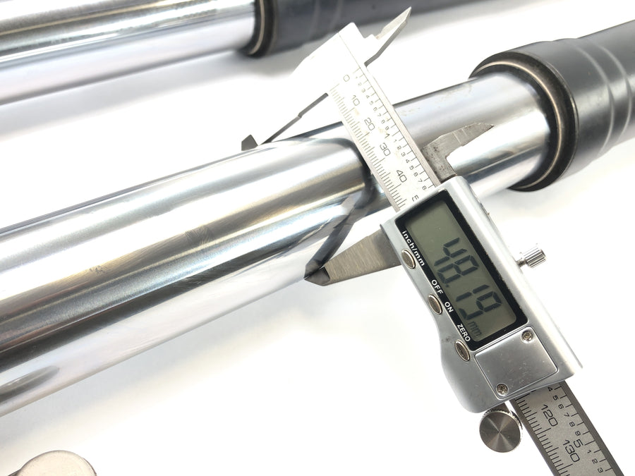 KTM 950 SM LC8 [2008] - Fork Telegabel med akse