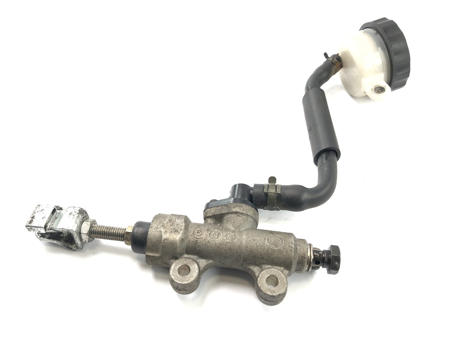 Honda SLR 650 RD09 [1997] - Bremsepumpe ved den bageste hovedbremsecylinder Bagerste bremsesystem Bremsecylinder