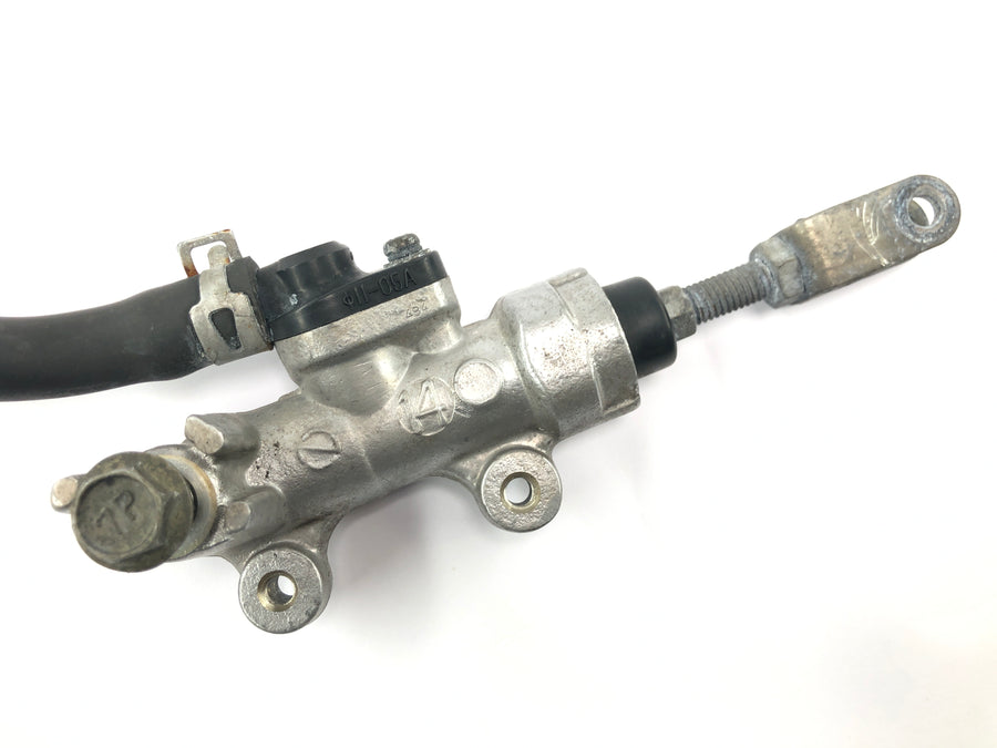 Suzuki GSX R 1000 WVBZ K3 [2003] - Bagbremsepumpe bremsecylinder