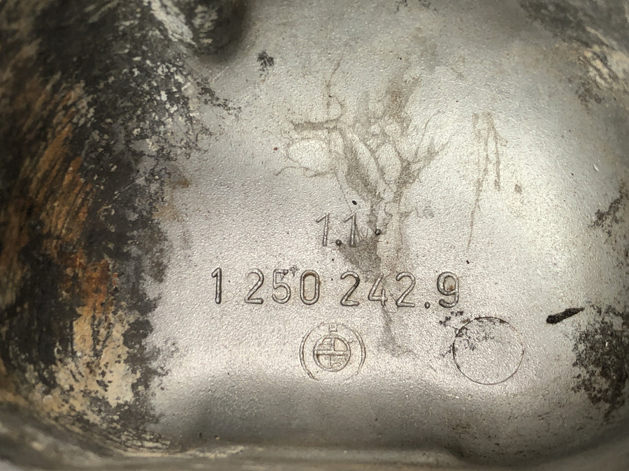 BMW R 75/5 [1973] - ventildæksel til venstre