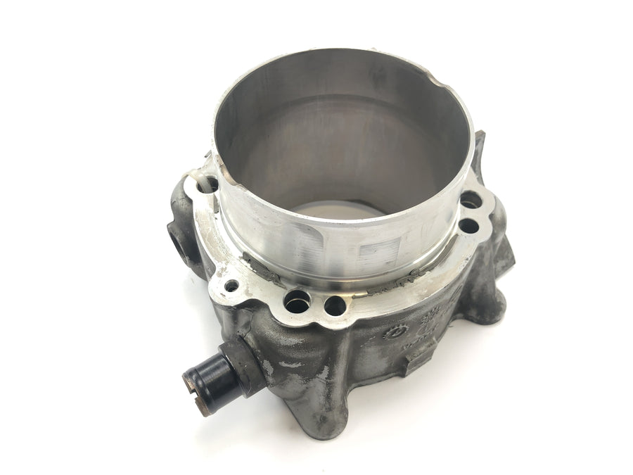 Ducati Multistrada 1200 S Touring [2009] - cylinder med stempel foran