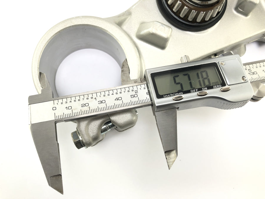 Husqvarna SM 630 A4 [2010] - Fork Bridge nedenfor