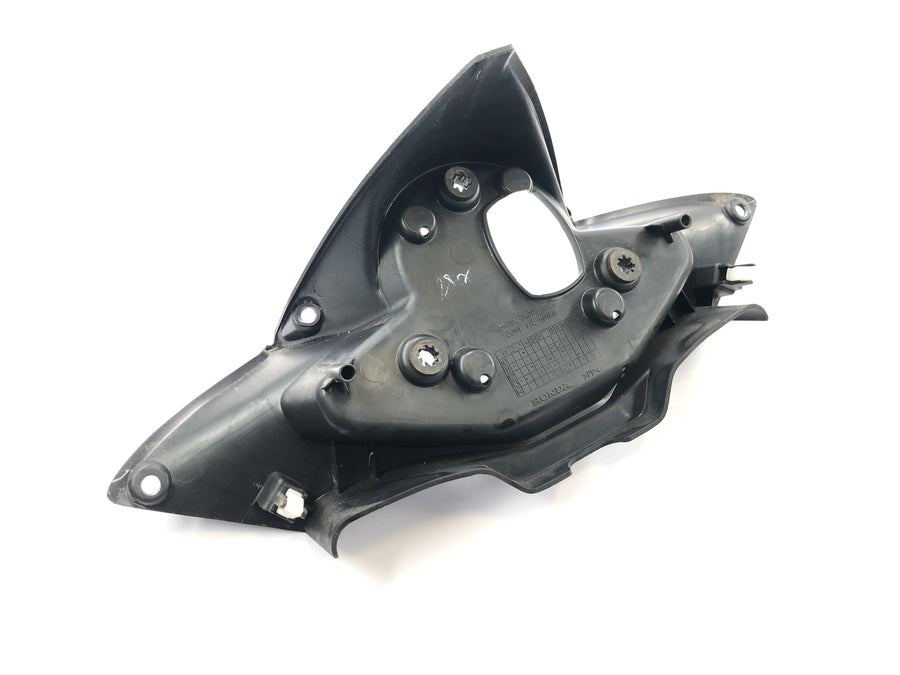 Honda CBR 125 R JC50 [2012] - cockpitbillede af indre kåbecockpit