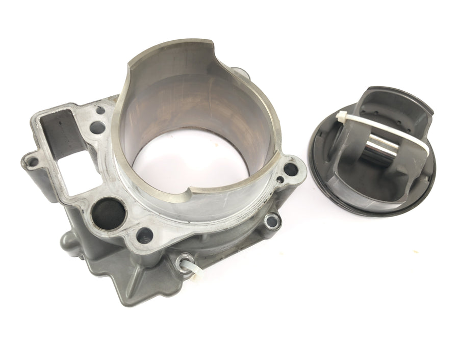 KTM 950 Adventure LC8 [2004] - Cylinder med bageste stempel