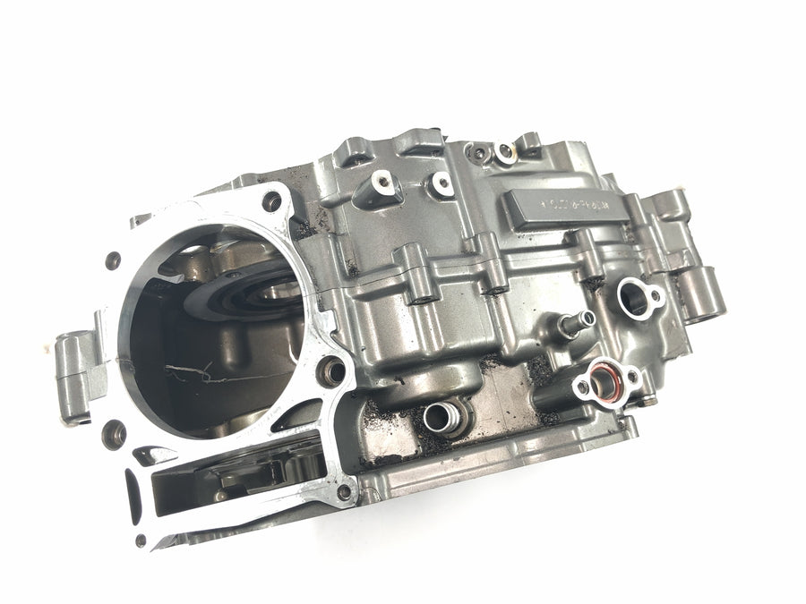 Yamaha MT 03 RM02 [2007] - motorhus krumtaphus motorblok tomt hus
