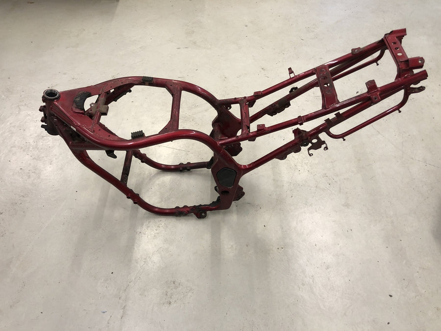 Suzuki Bandit 1200 GV75A [1998] - Frame med papirer