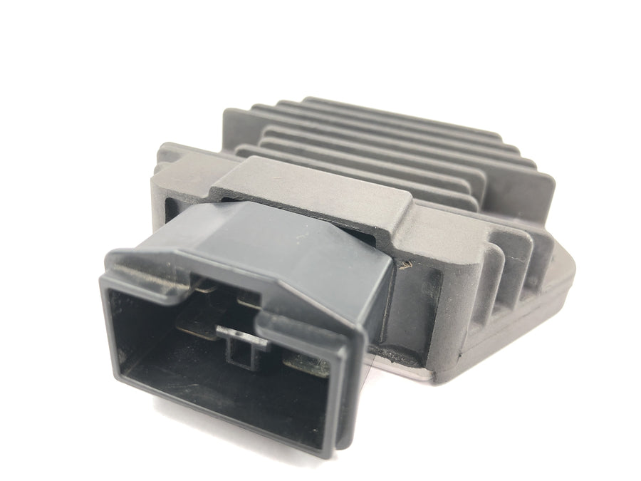SWM SM 125 R [2018] - Spændingsregulator ensretter regulator generator regulator