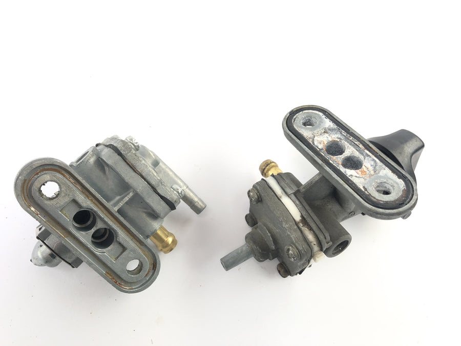 Ducati 900 SS [1991] - Benzin Tap Set -par
