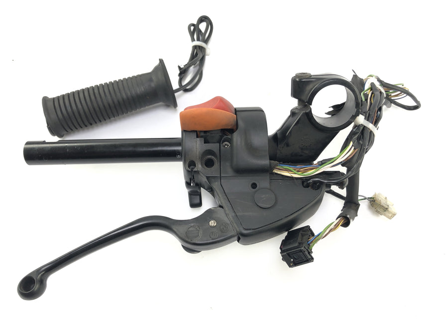 BMW R 1100 S R11S [2005] - Styrets fittings til venstre med en styrestummy styrekontakt og koblingspumpe