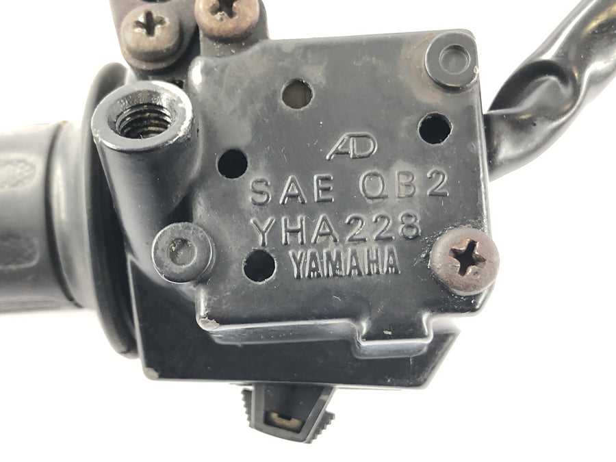 Yamaha RZ 250 R 29L [ca. 250 YPVS] - Styrets fittings styret switch på det rigtige gashåndtag