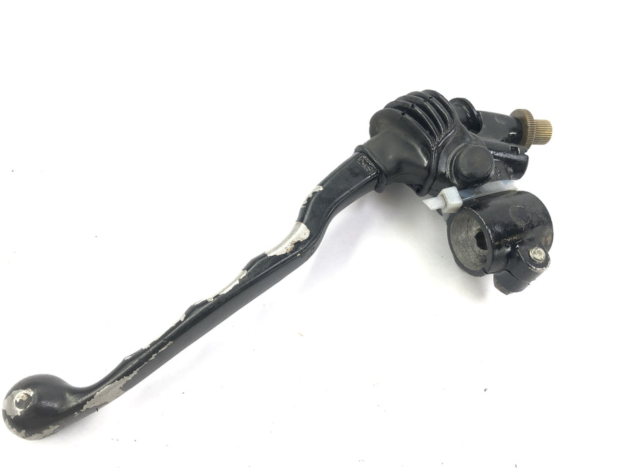 YAMAHA XT 500 1U6 [1981] - Styrets fittings til højre med bremsearmen
