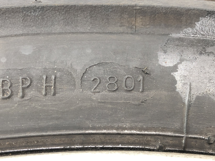 Kawasaki Z 1100 KZT10A [1984] - FORHJULHJULKANGEN OM FRONEN MED BRAKE DISKER 1.85X19 "