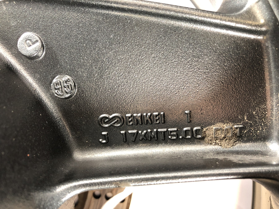 Kawasaki GPZ 1100 ZXT10E [1997] - Baghjulkanten bagpå