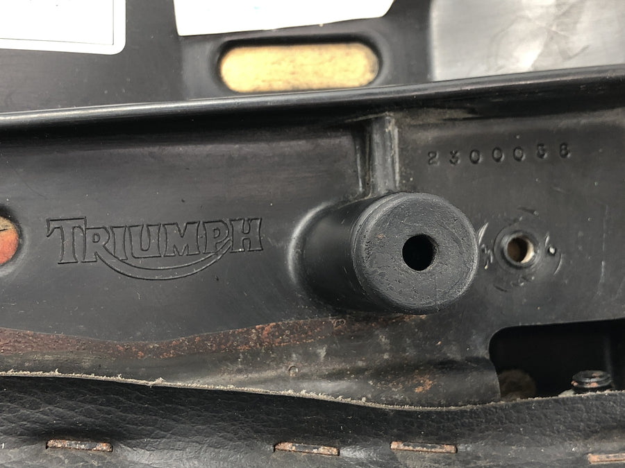 Triumph Daytona 900 T300D [1996] - Original sædehynde til førersæde