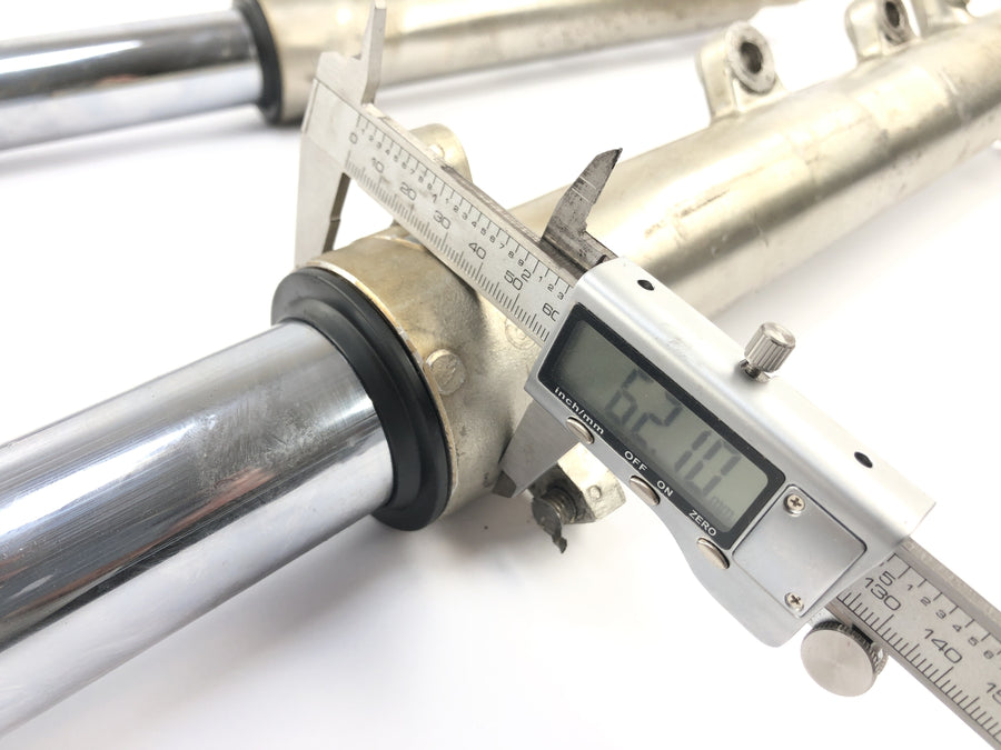 Suzuki GSX R 1100 GV73B [1990] - Fork Telegabel med akse