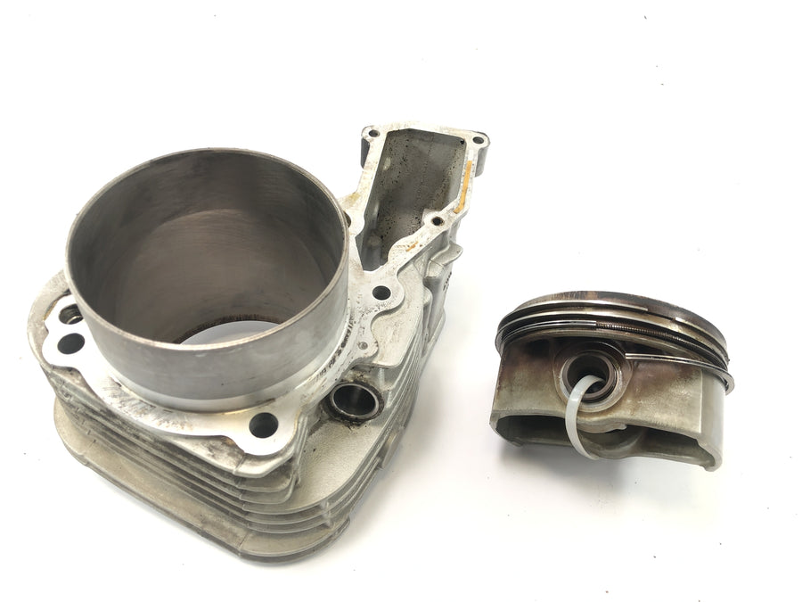 BMW R 1150 GS R21 [2002] - cylinder med stempel til venstre