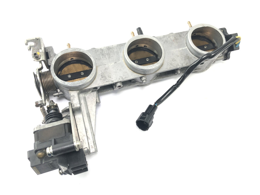 Triumph Sprint St 1050 [2005] - Gassventilinjektion