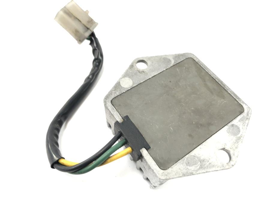Honda GL 1000 Goldwing GL1 [1978] - Controller ensrettersspændingsregulator 12v