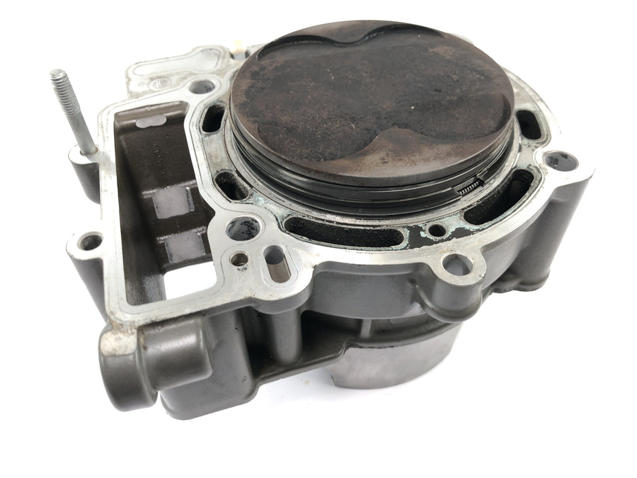KTM 950 Adventure LC8 [2004] - Cylinder med bageste stempel