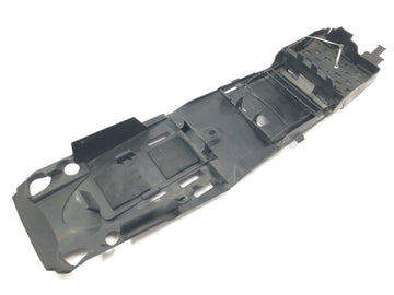 Suzuki GSX R 1000 WVB6 K6 [2006] - Bagerste underbygning batteriboks batteriholder nederste del - 0
