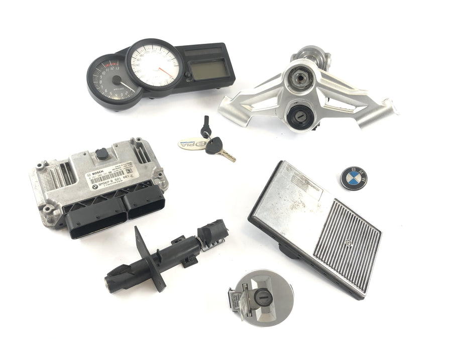 BMW K 1300 S K12S [2010] - Låsesmed Zündchlos CDI Tank Lock til Gabelbrücke over Tacho Cockpit ECU