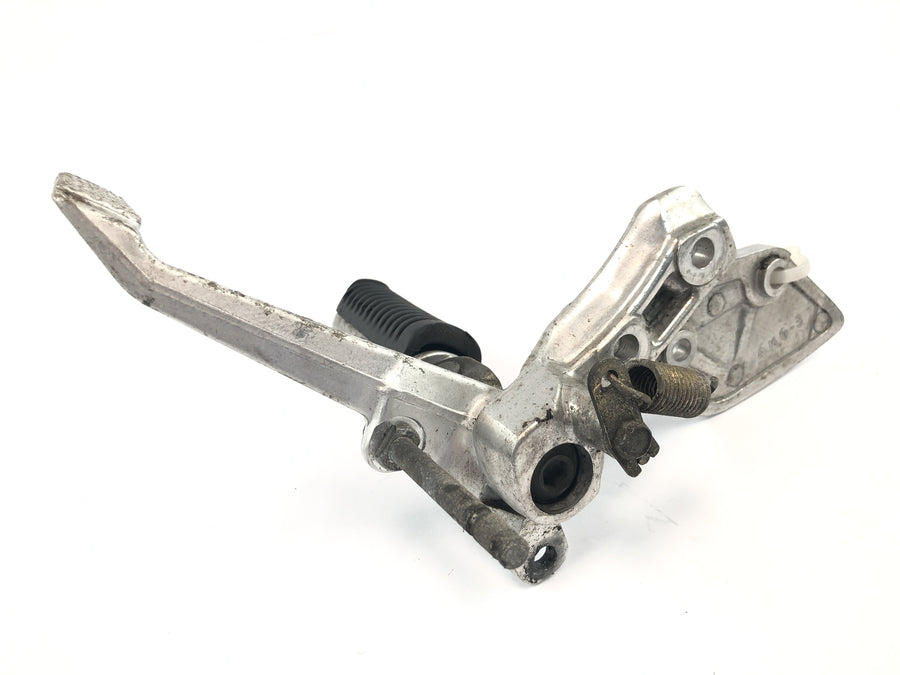 Yamaha XJR 1200 4PU [1996] - Førerfodstøtte til højre med bremsepedal og holder