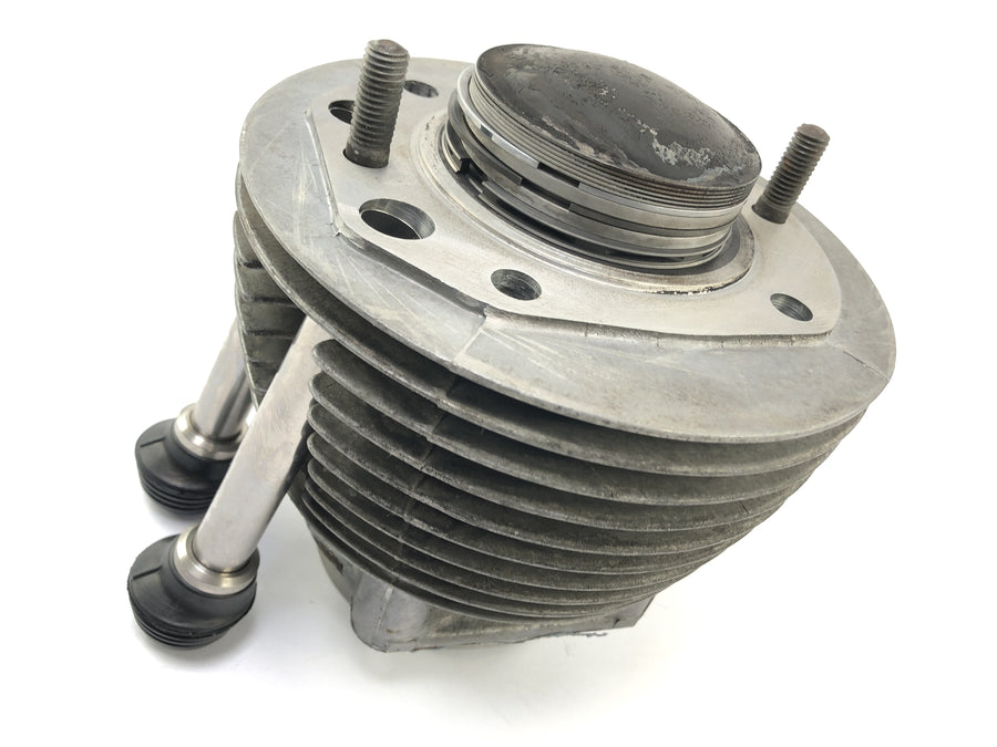 BMW R 60/5 [1973] - Cylinder med stempler til venstre