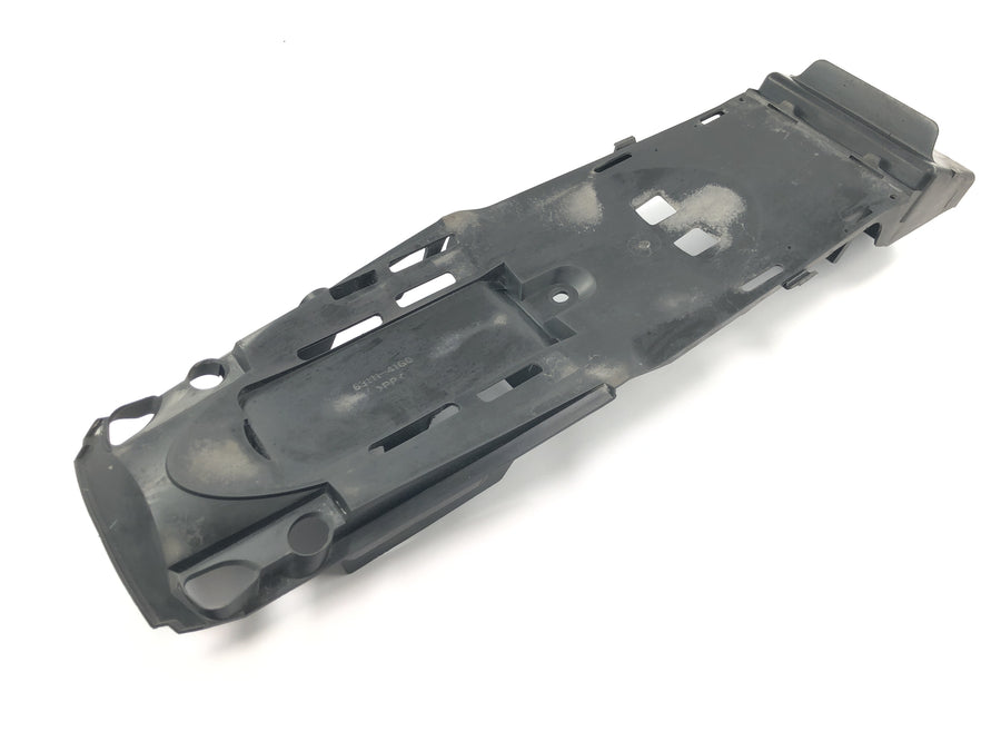 Suzuki GSX R 1000 WVB6 K6 [2006] - Bagerste underbygning batteriboks batteriholder nederste del
