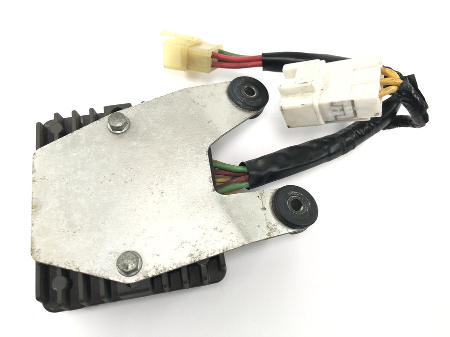 Honda CBR 600 RR PC37 [2004] - Spændingsregulator ensretter regulator