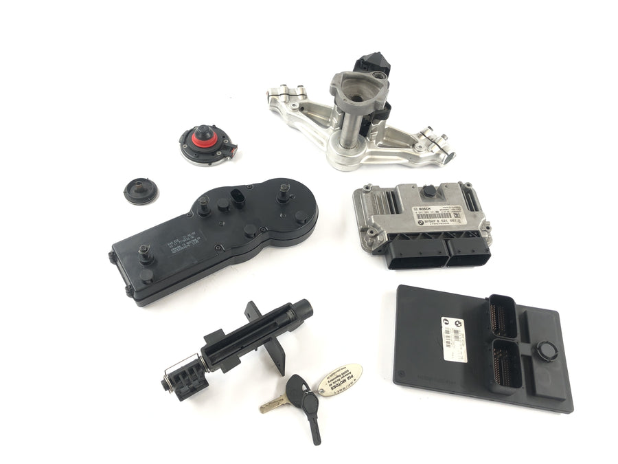 BMW K 1300 S K12S [2010] - Låsesmed Zündchlos CDI Tank Lock til Gabelbrücke over Tacho Cockpit ECU