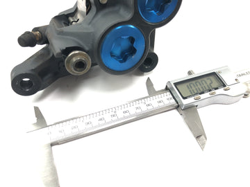 Yamaha YZF R1 RN04 [2001] - Bremsekaliber foran venstre - 0