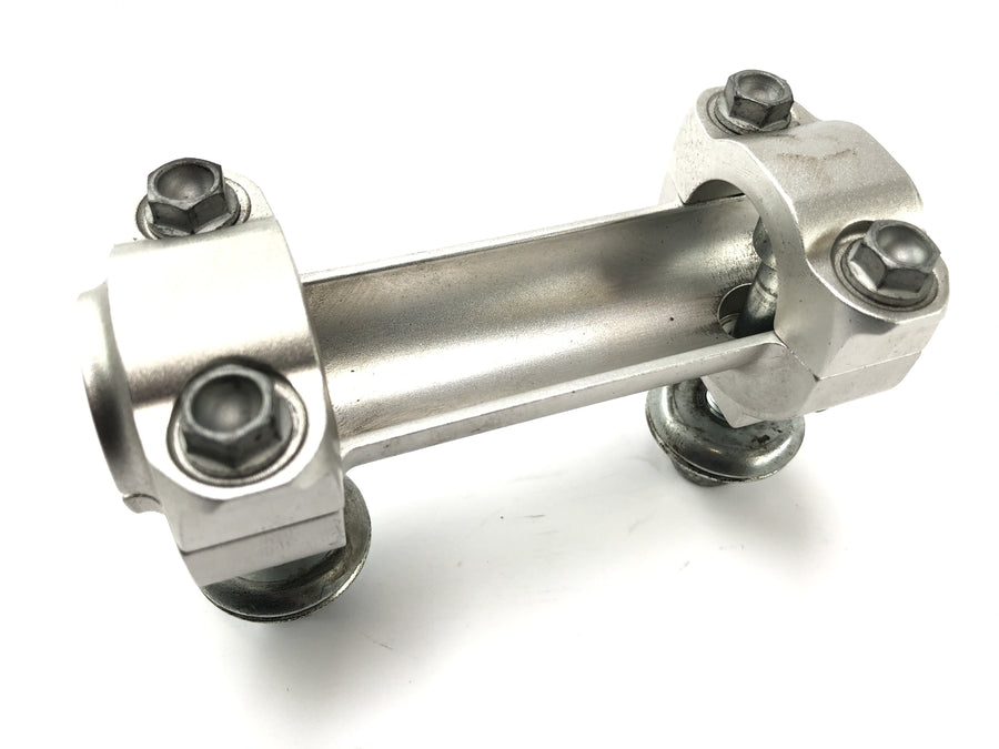 KTM 690 SM Prestige [2007] - Styret Holder Riser Klemningsblokke, der forbinder stykke