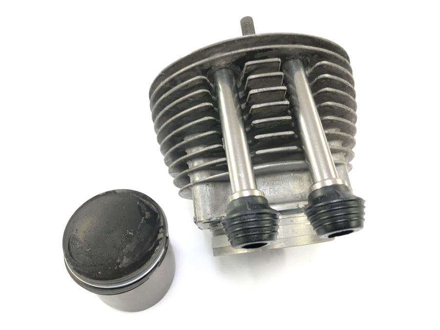 BMW R 60/5 [1973] - Cylinder med stempler til venstre