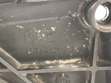 BMW K 1100 LT 100 [1994] - Palatinat fodstøtten Holder på højre fodstøtteledningsplade - 0