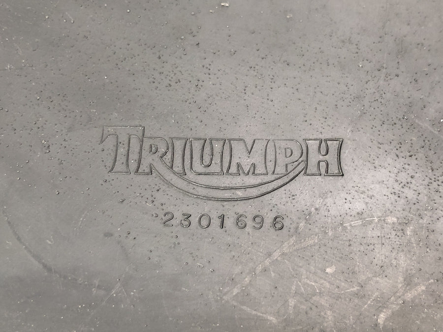 Triumph Tiger 955i 709EN [2003] - Sædepude sæde passagersæde sædehynde
