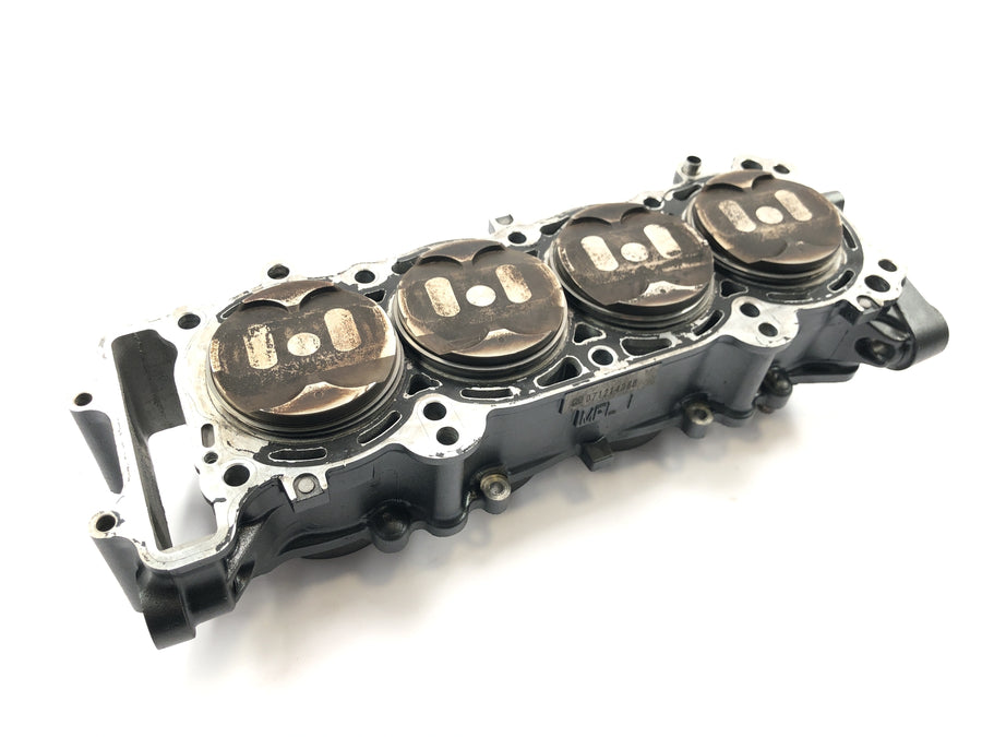 Honda CBR 1000 RR SC59 [2008] - Cylinder med stempelcylinderblok