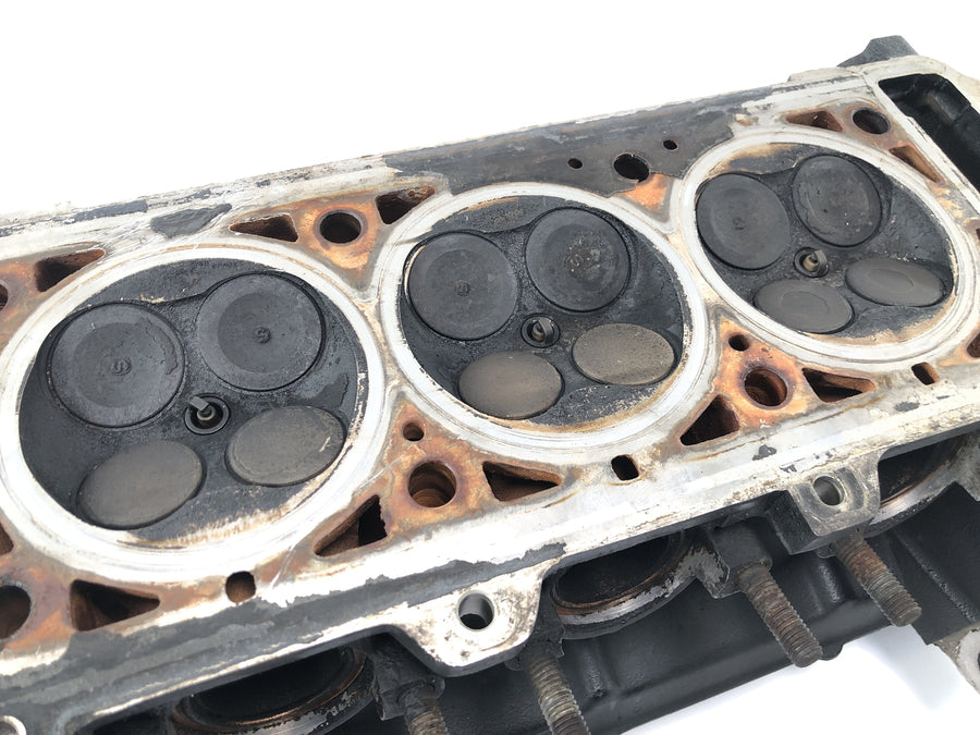 Triumph Daytona 900 T300 [1996] - Ventilhoved med cylinderhoved