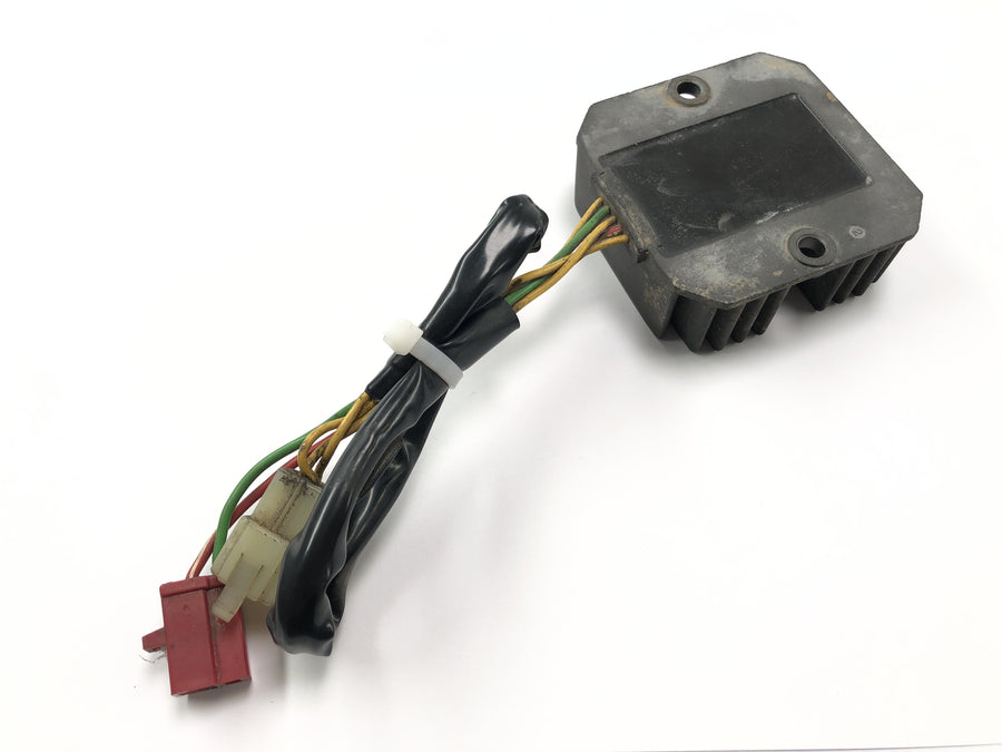 Honda NX 650 RD08 [1995] - Spændingsregulator ensretter regulatoroplader Honda