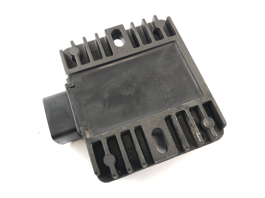 Yamaha MT 03 RM02 [2007] - Spændingsregulator regulator ensretter oplader