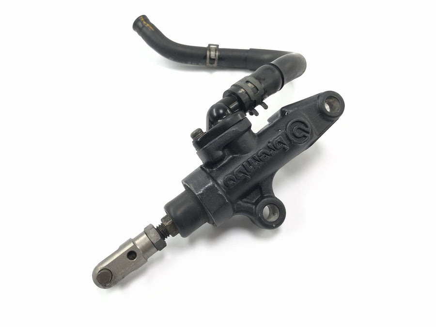 Yamaha YZF R1 RN09 [2003] - Bremsepumpe bagpå