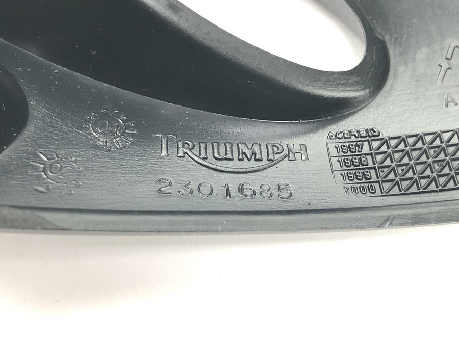 Triumph Tiger 955i 709EN [2003] - Indikatorbeslag frontkåbe sidedæksel