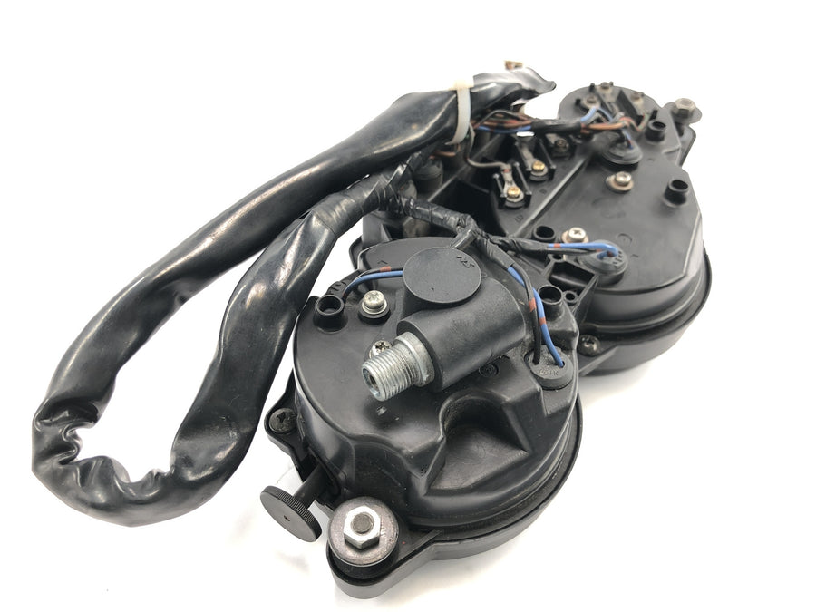 Yamaha YZF 750 R 4HN [1995] - Speedometer cockpit instrumentholder speedometer