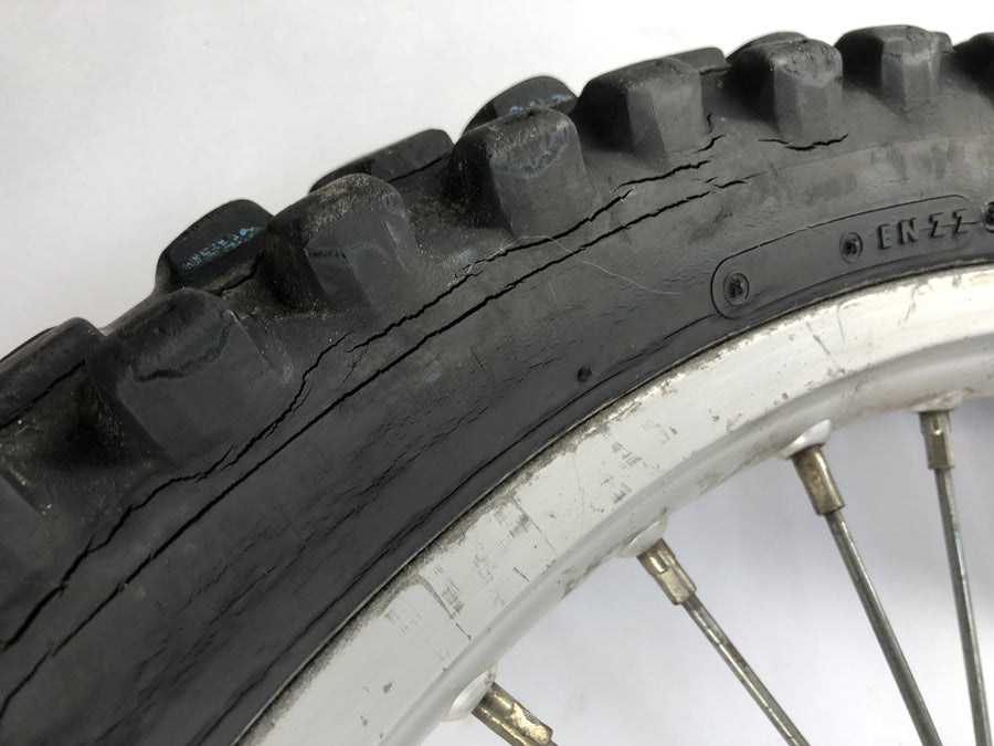 Yamaha TT 600 59X [1986] - FORHJUL RIMHJUL 1,60 X 21 "Dæk porøse